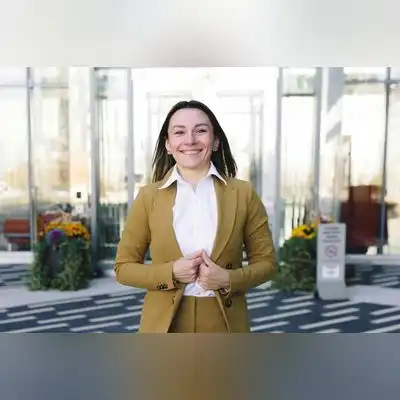 董萱